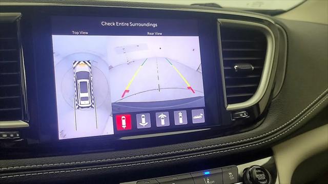 2023 Chrysler Pacifica Hybrid Touring L