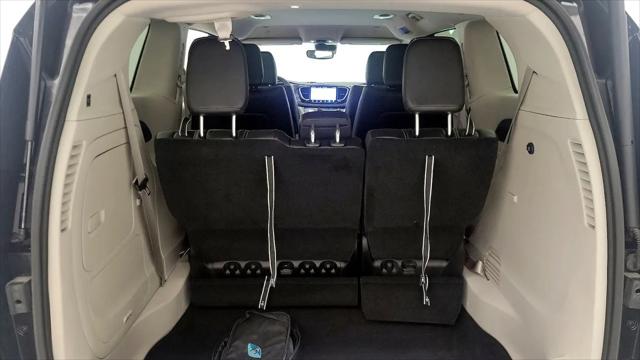 2023 Chrysler Pacifica Hybrid Touring L
