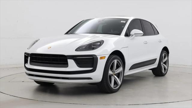 2022 Porsche Macan Macan