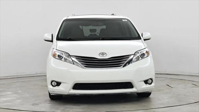 2016 Toyota Sienna XLE Premium 8 Passenger