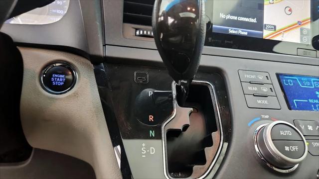 2016 Toyota Sienna XLE Premium 8 Passenger
