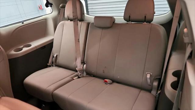 2016 Toyota Sienna XLE Premium 8 Passenger