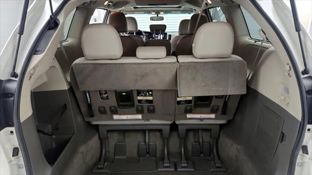 2016 Toyota Sienna XLE Premium 8 Passenger