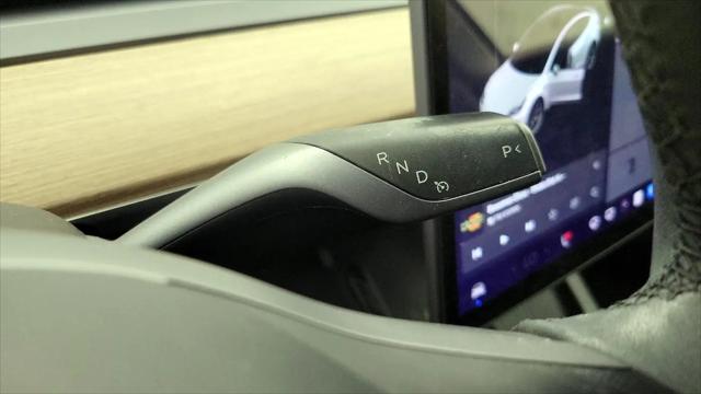 2021 Tesla Model 3 Standard Range Plus Rear-Wheel Drive