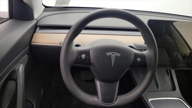 2021 Tesla Model 3 Standard Range Plus Rear-Wheel Drive