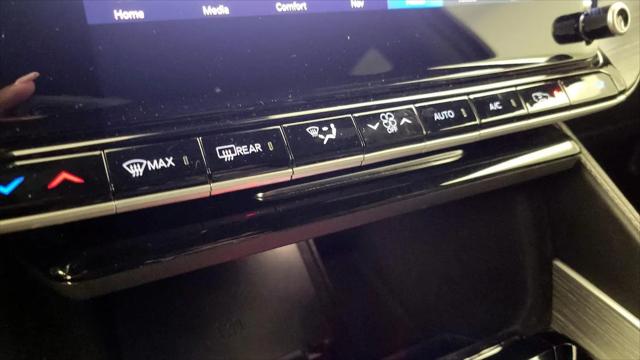 2024 Jeep Wagoneer Series II 4x2