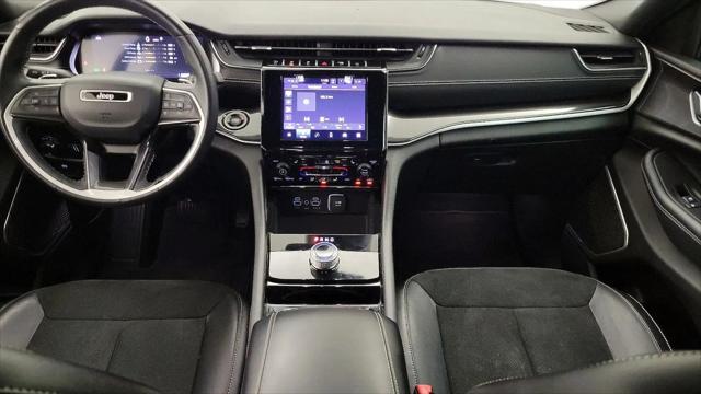 2022 Jeep Grand Cherokee L Altitude 4x2