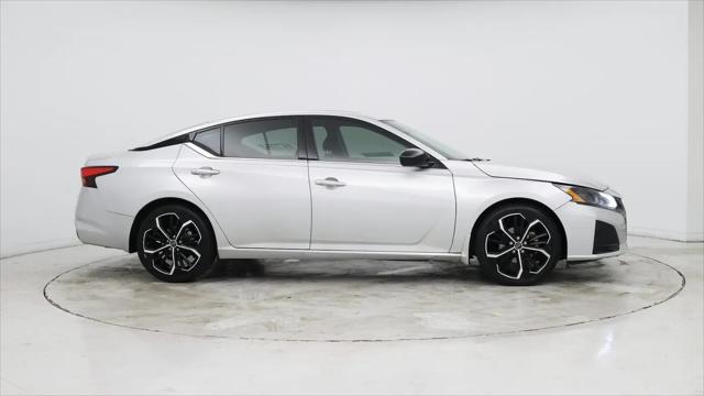 2023 Nissan Altima SR FWD