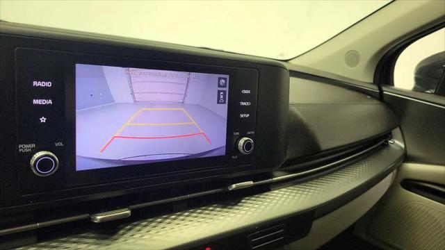 2022 Kia Carnival MPV LX