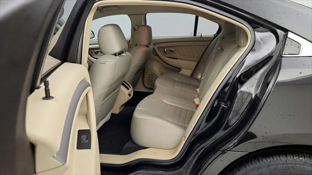 2016 Ford Taurus SE
