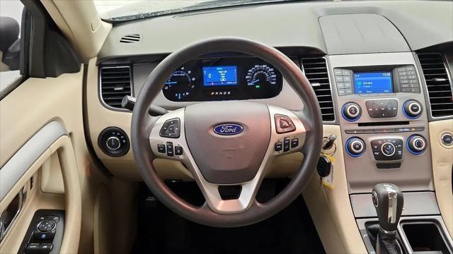 2016 Ford Taurus SE