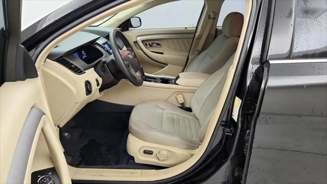 2016 Ford Taurus SE
