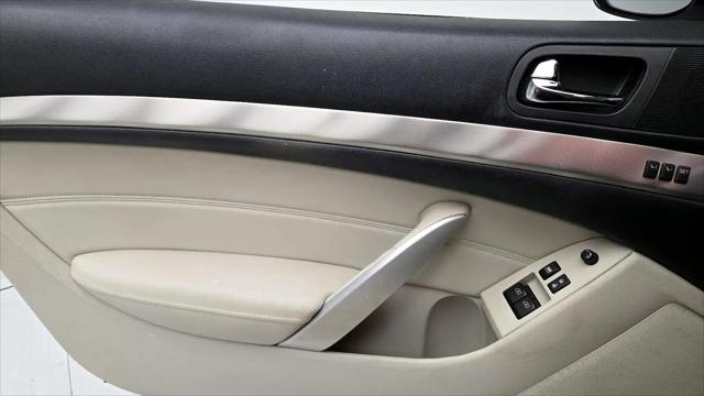 2014 INFINITI Q60 Journey