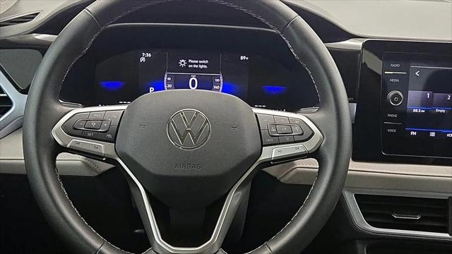 2025 Volkswagen Taos 1.5T SE