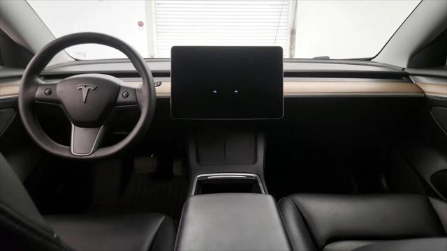 2021 Tesla Model 3 Standard Range Plus Rear-Wheel Drive
