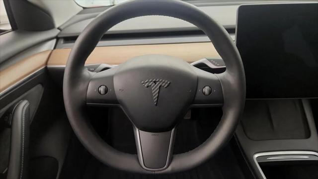 2021 Tesla Model 3 Standard Range Plus Rear-Wheel Drive