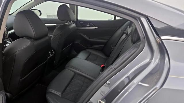 2017 Nissan Maxima 3.5 SR