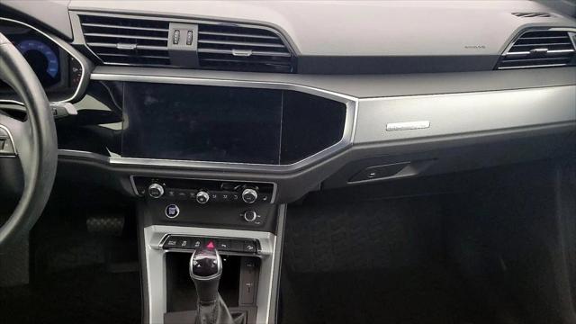 2022 Audi Q3 Premium 40 TFSI quattro Tiptronic