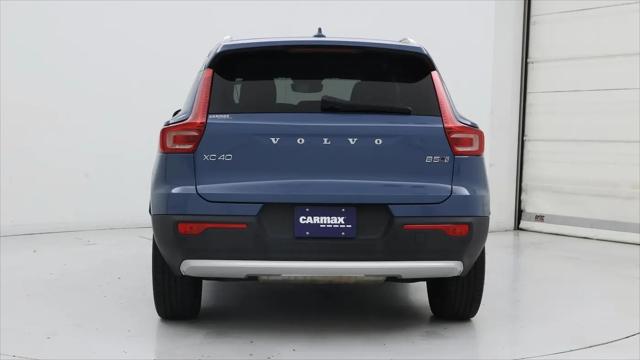 2023 Volvo XC40 B5 Plus Bright Theme