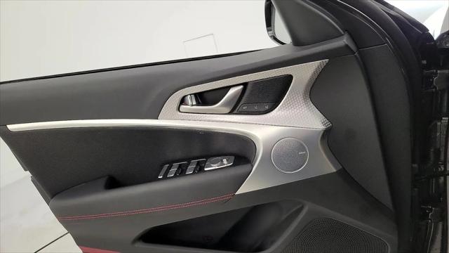 2023 Genesis G70 2.0T RWD
