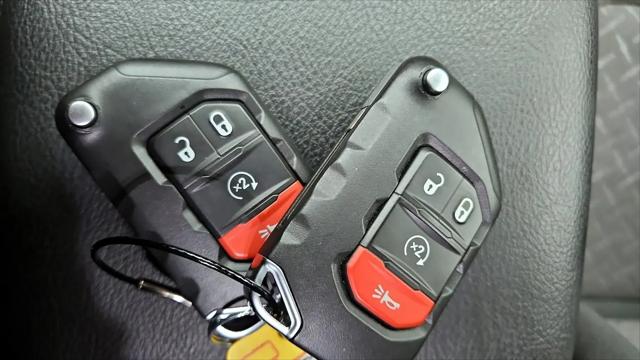 2024 Jeep Gladiator Sport