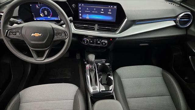 2025 Chevrolet Trax FWD LT