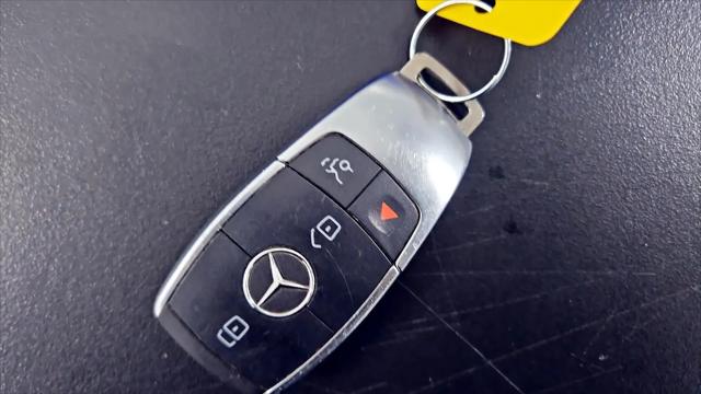 2022 Mercedes-Benz GLC SUV