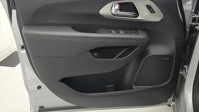 2023 Chrysler Pacifica Hybrid Limited