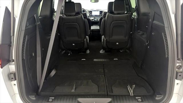2023 Chrysler Pacifica Hybrid Limited