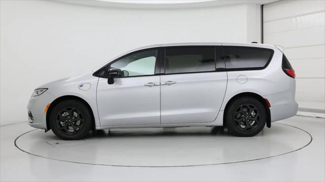 2023 Chrysler Pacifica Hybrid Limited