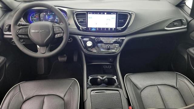 2023 Chrysler Pacifica Hybrid Limited