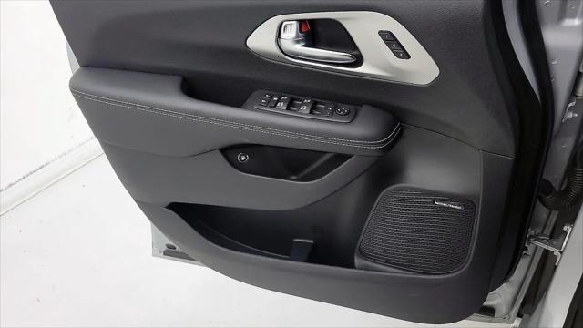 2023 Chrysler Pacifica Hybrid Limited