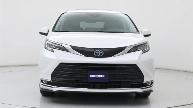 2022 Toyota Sienna XLE