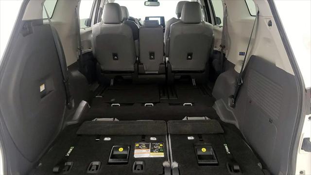 2022 Toyota Sienna XLE
