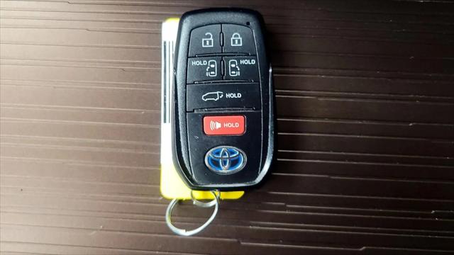 2022 Toyota Sienna XLE