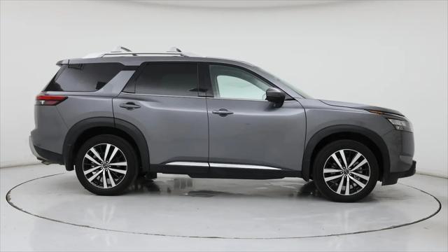 2025 Nissan Pathfinder Platinum FWD