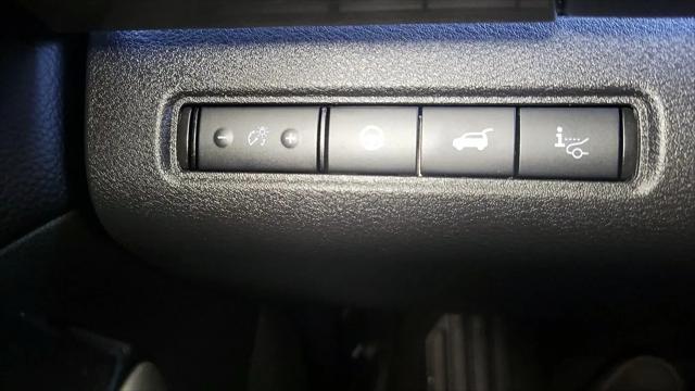 2025 Nissan Pathfinder Platinum FWD