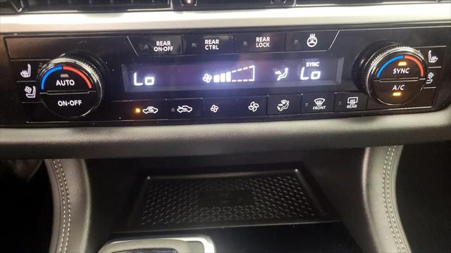2025 Nissan Pathfinder Platinum FWD