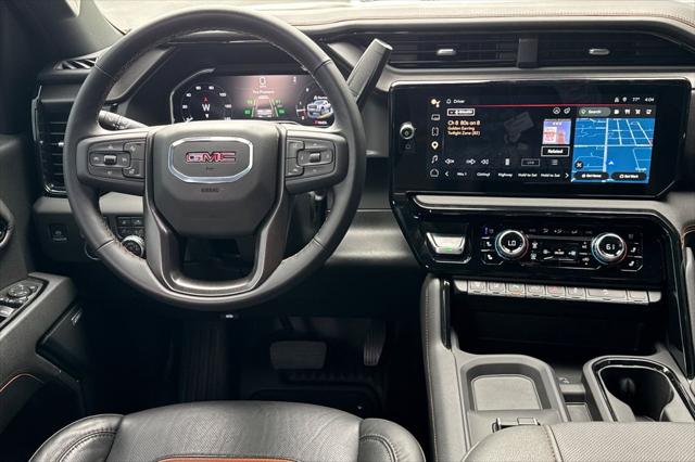 2025 GMC Sierra 2500HD 4WD Crew Cab Standard Bed AT4