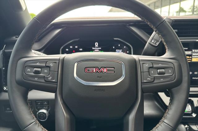 2025 GMC Sierra 2500HD 4WD Crew Cab Standard Bed AT4