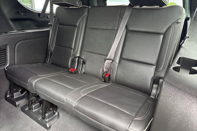 2023 GMC Yukon XL 4WD SLT