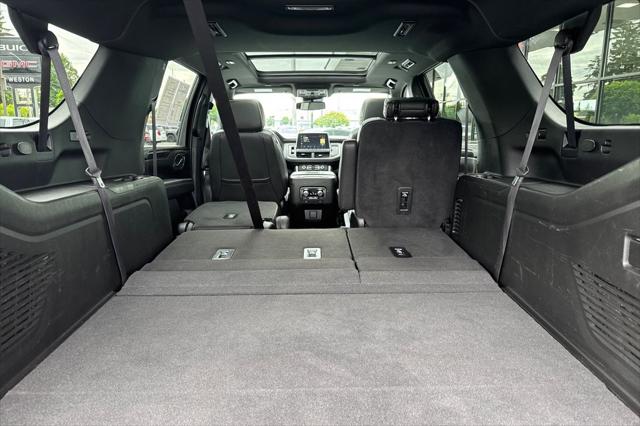 2023 GMC Yukon XL 4WD SLT