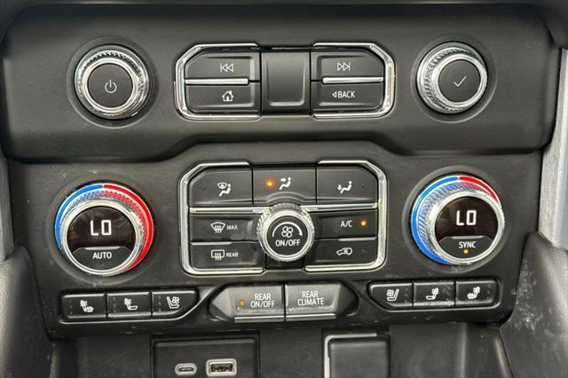 2023 GMC Yukon XL 4WD SLT
