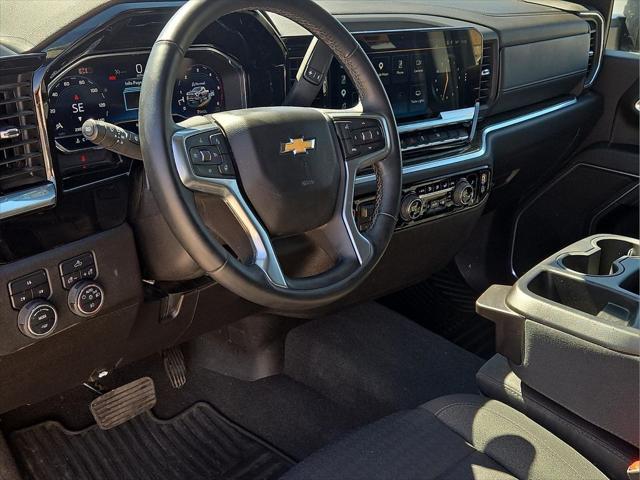 2025 Chevrolet Silverado 2500HD 4WD Crew Cab Standard Bed LT