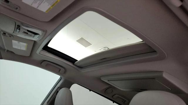 2017 Toyota Sienna XLE Premium 8 Passenger