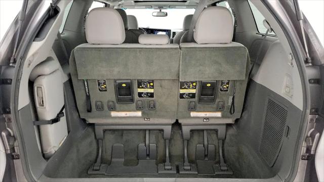 2017 Toyota Sienna XLE Premium 8 Passenger