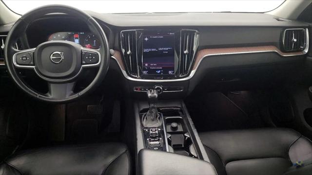 2021 Volvo S60 T5 Momentum