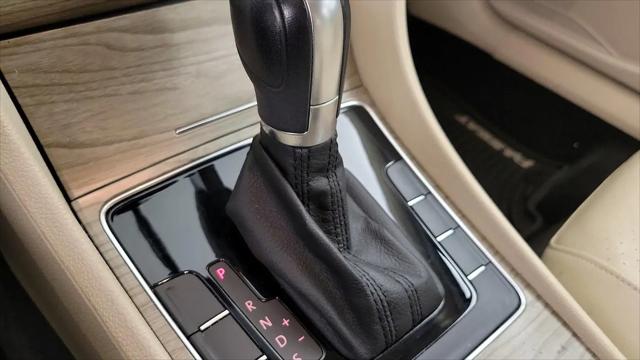 2016 Volkswagen Passat 1.8T SE