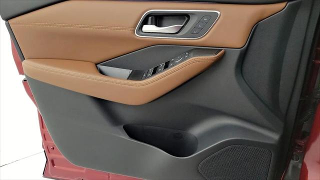 2025 Nissan Rogue Platinum FWD