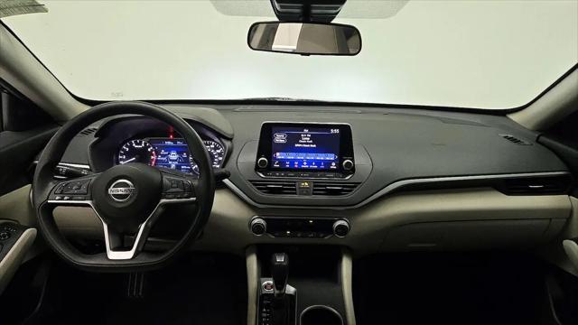 2022 Nissan Altima SV FWD